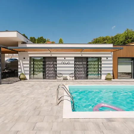 빌라 Alma Nova 락타치