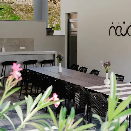 빌라 Alma Nova 락타치